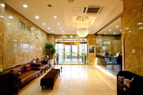 B&Beach Tourist Hotel Yeosu Bagian luar foto