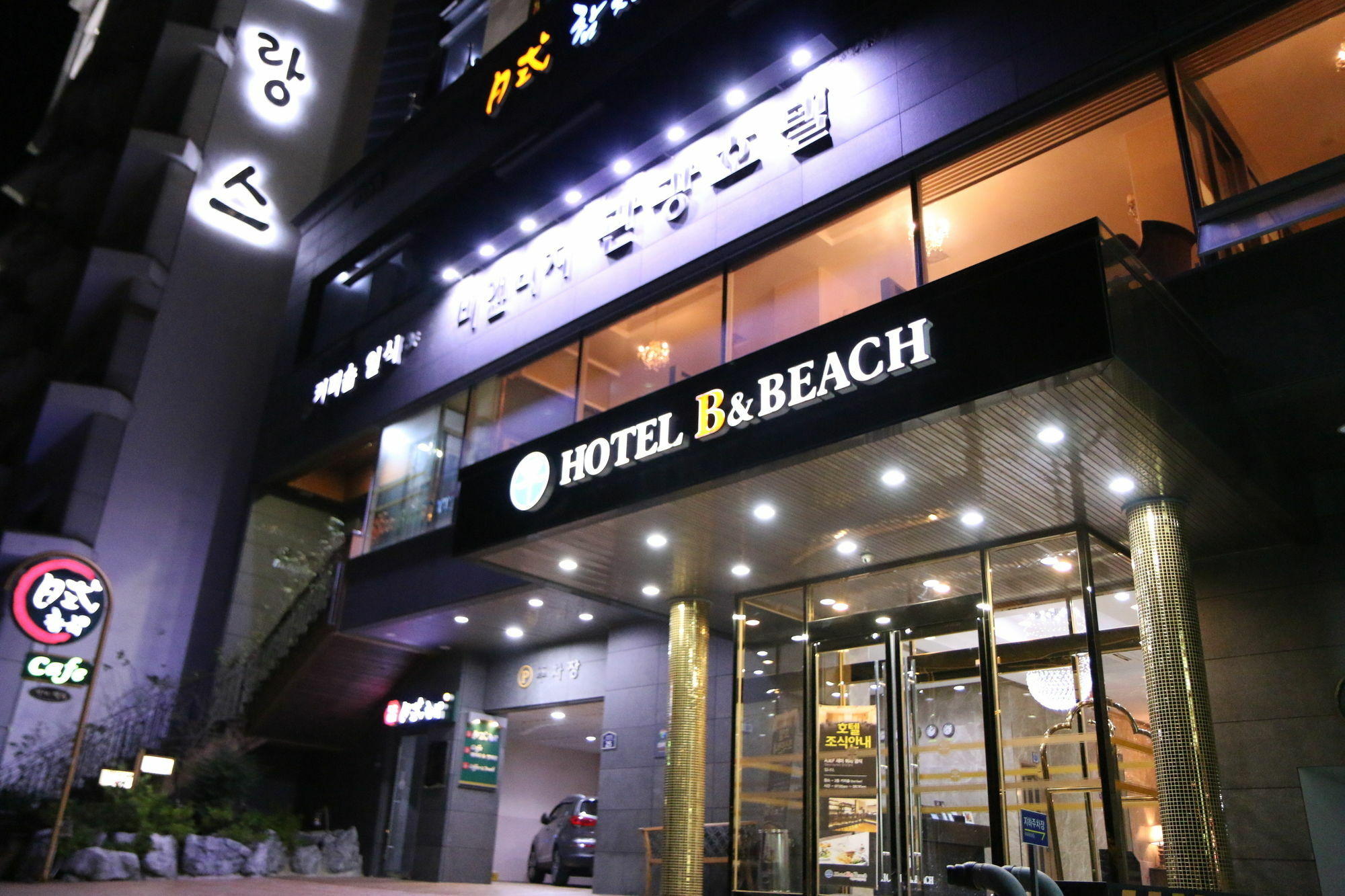 B&Beach Tourist Hotel Yeosu Bagian luar foto